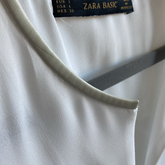 Zara white top with leather collar detail - Picture 3 of 3
